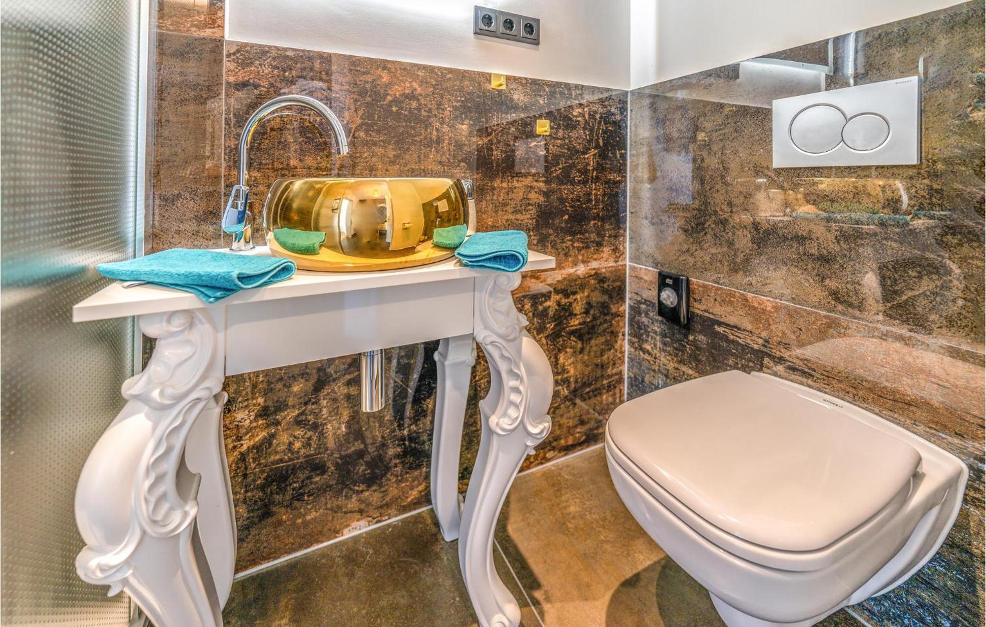 Stunning Apartment In Mettmann With Wifi Esterno foto